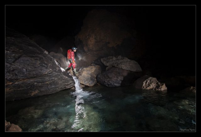 immersion dans les grottes de France. visite virtuelle grotte de la verna