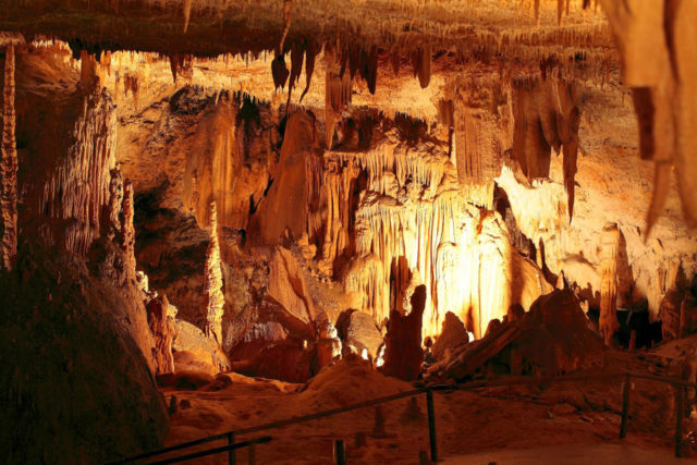 tourisme-jura-grotte-des-moidons