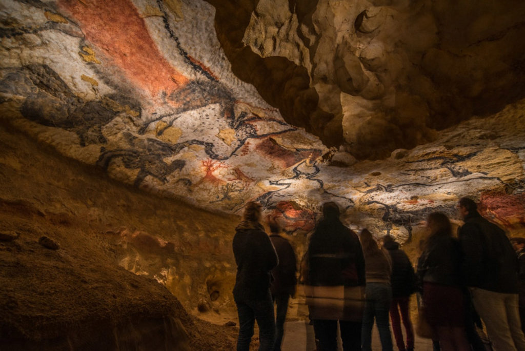 Grotte de Lascaux Centre de l'art pariétal Grotte de Dordogne Périgord