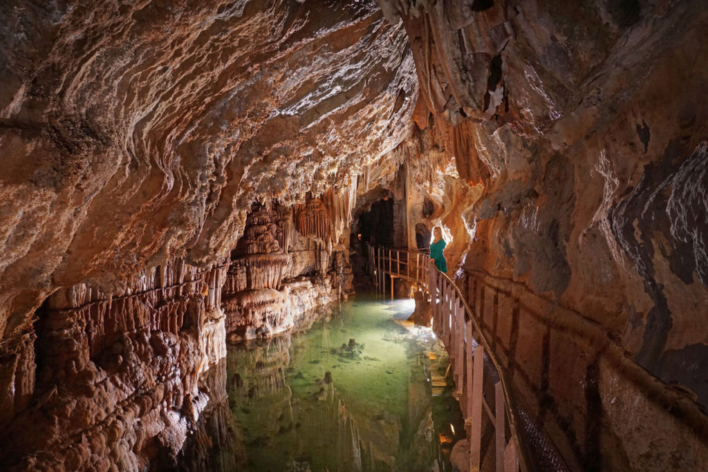 tourisme-visite-grotte-limousis-aude