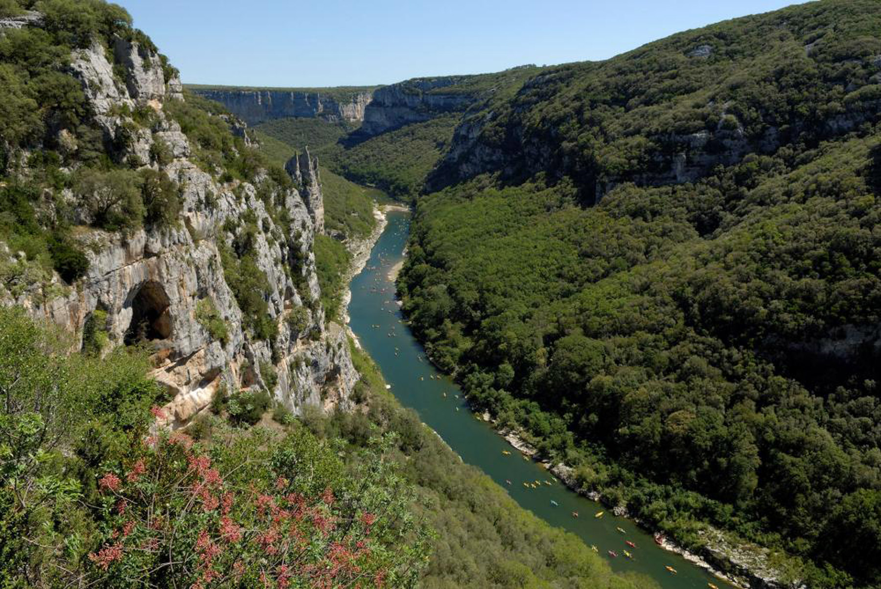 visite-famille-grotte-de-la-madeleine-ardeche