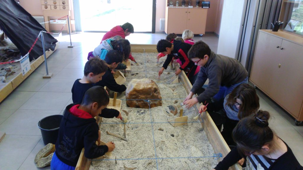 gargas_les-explorateurs-de-la-prehistoire-n-ferrer espace emploi grottes de France