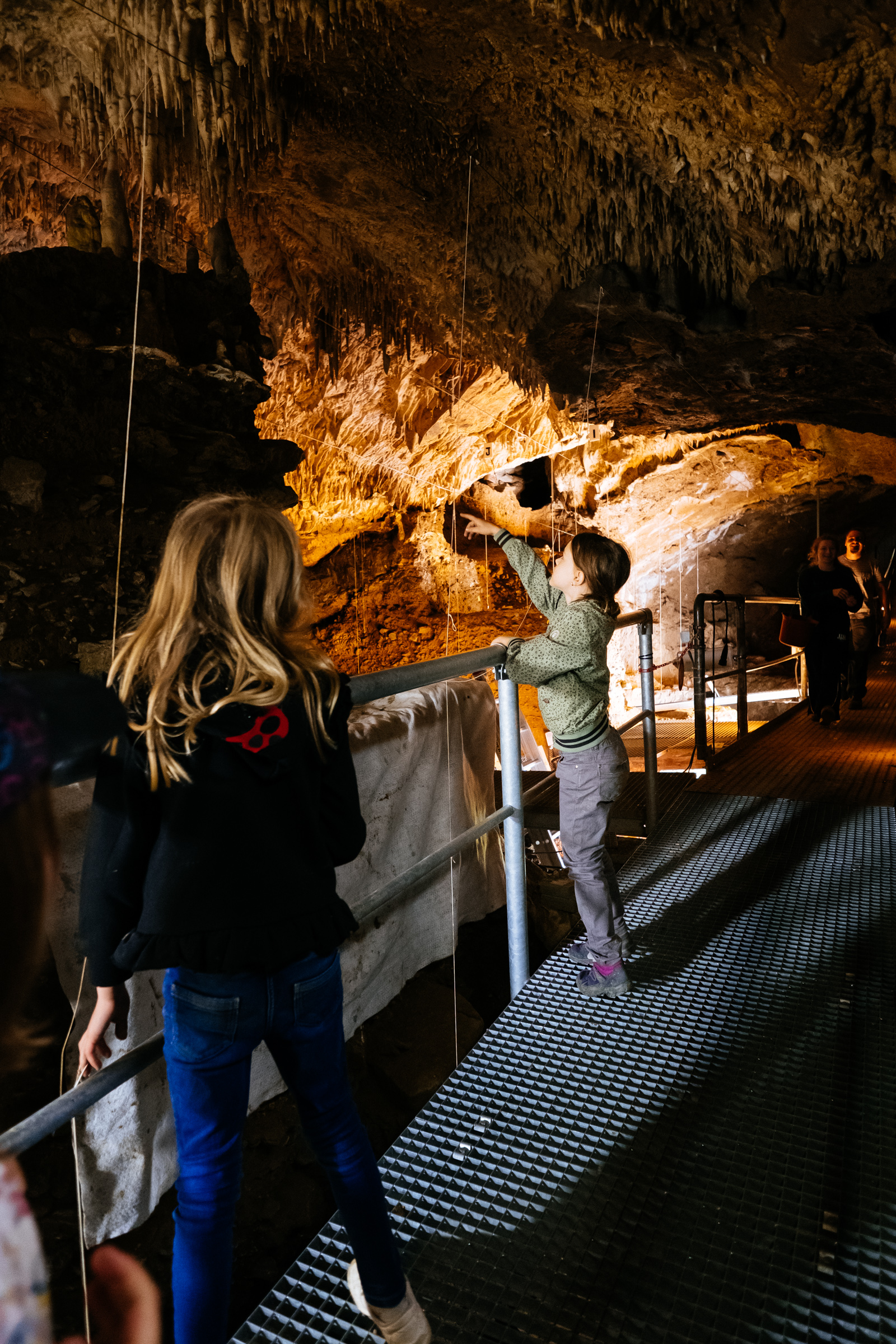 Grotte Grotte scladina espace muséal d'andenne tourisme patri. sou..